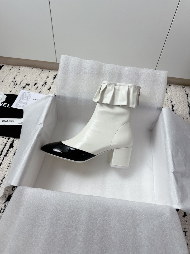 Ch**el boots